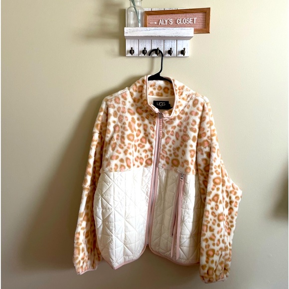NWOT UGG Leopard quilted fleece Jacket ❄️ - Picture 1 of 5